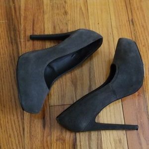 Dark Grey Suede Covered Platform Pumps Heels 6.5